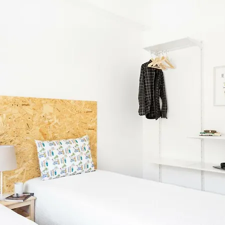 Altido Sunny 2br Apt With Balcony In Costa Da Caparica, 20km From Lisbon Apartment *