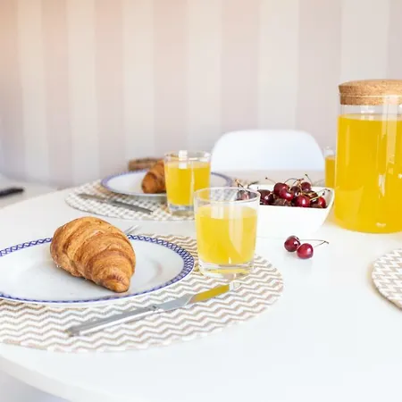 Altido Sunny 2br Apt With Balcony In Costa Da Caparica, 20km From Lisbon *